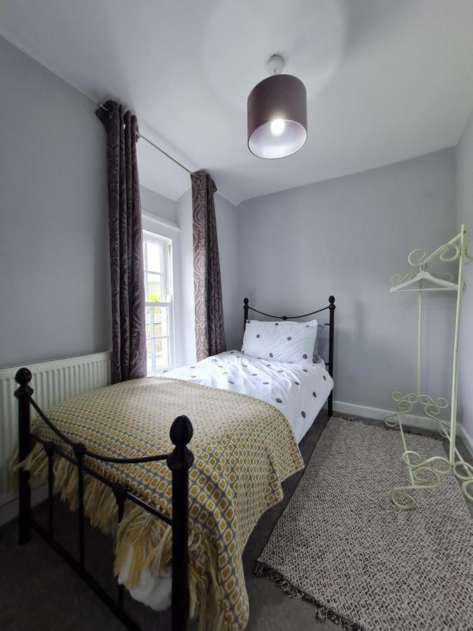 Picturesque 2 Bedroom Miners Cottage Near Bike Park Wales & Brecon Beacons 梅瑟蒂德菲尔 外观 照片