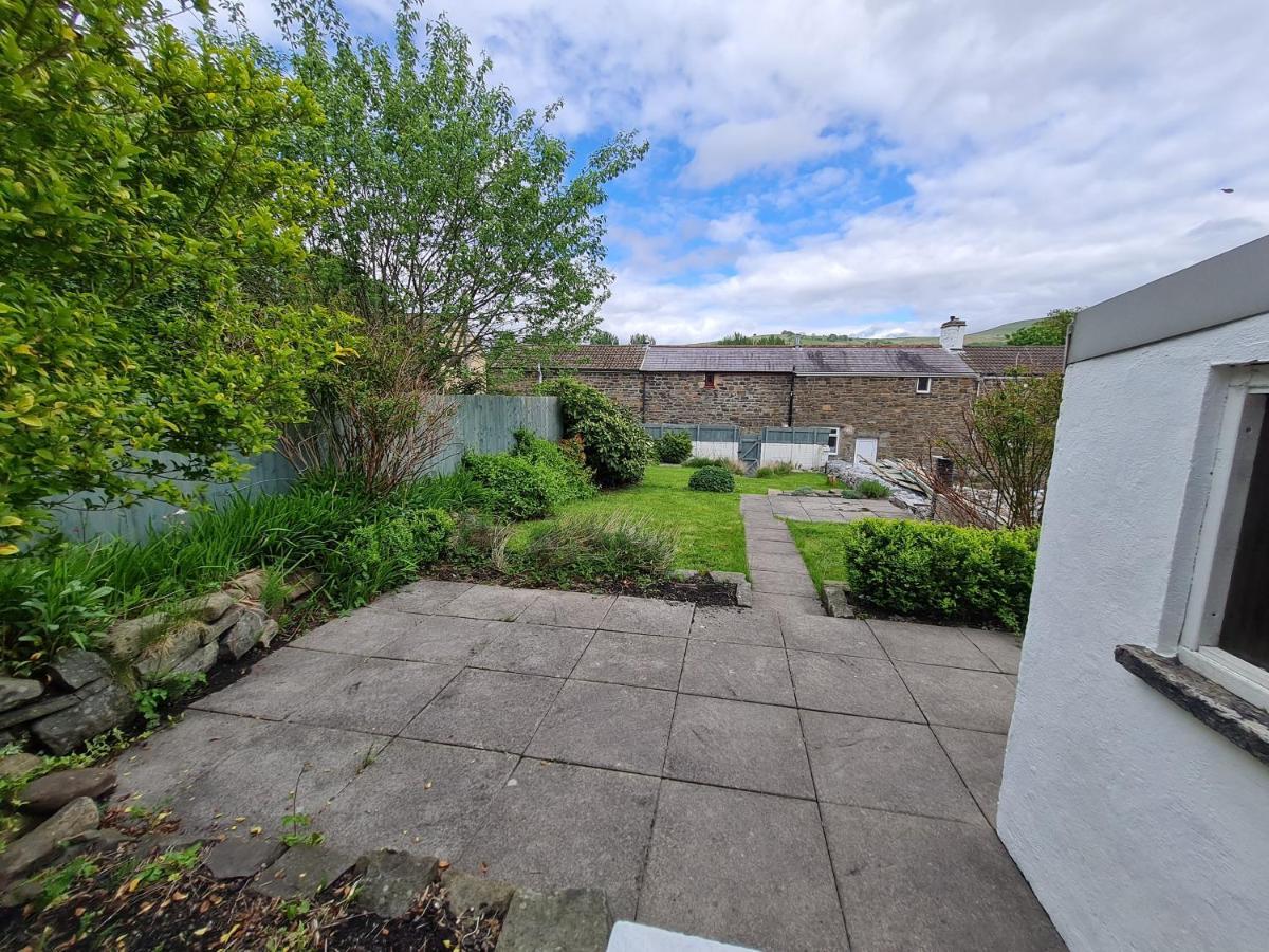 Picturesque 2 Bedroom Miners Cottage Near Bike Park Wales & Brecon Beacons 梅瑟蒂德菲尔 外观 照片